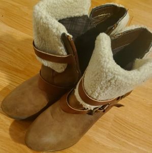 Womens size 9 booties